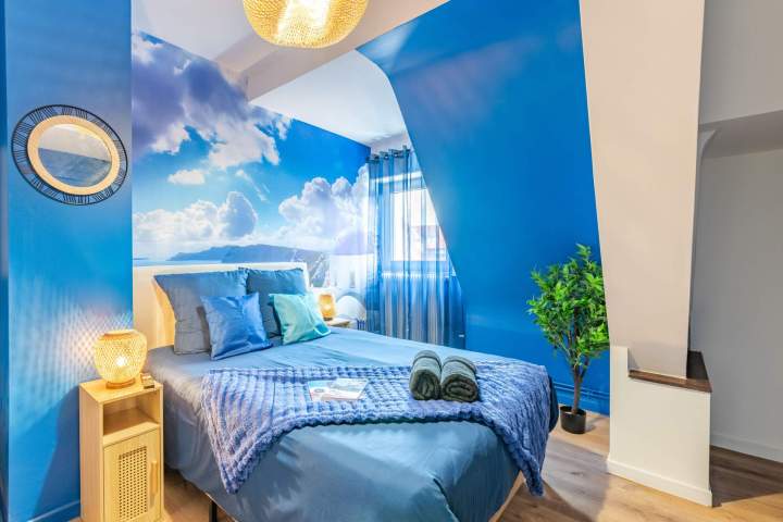 Grèce lit et fenetre